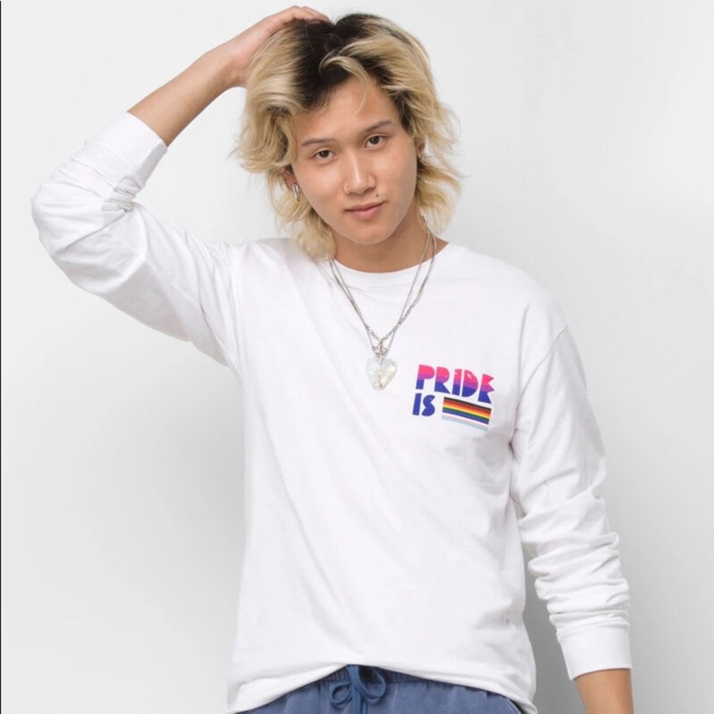 VANS pride tee NWT sz M - Picture 1 of 6